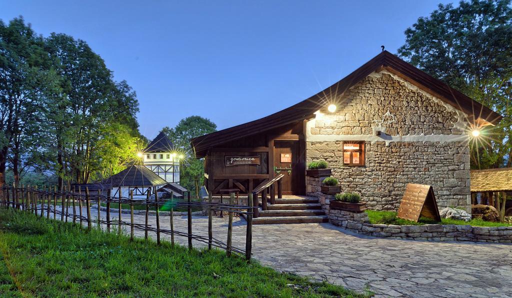 Farm Stay Cardaklije Kulen Vakuf Εξωτερικό φωτογραφία