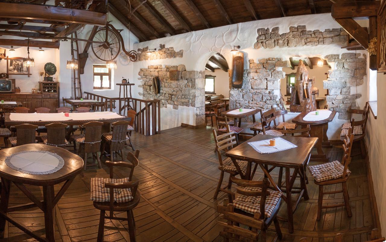 Farm Stay Cardaklije Kulen Vakuf Εξωτερικό φωτογραφία